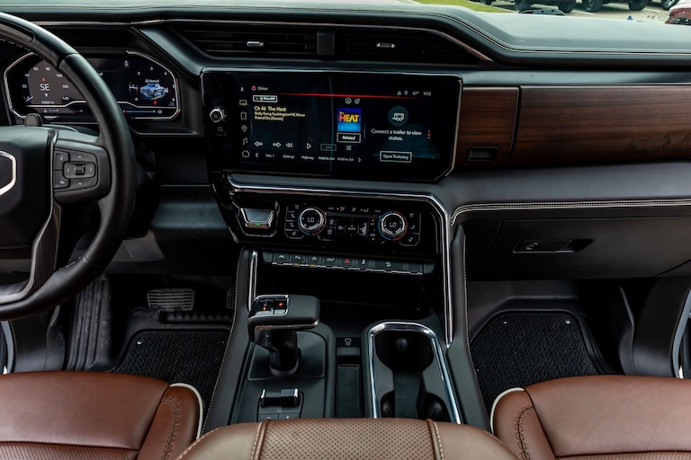 Gallery image 37 for GMC Sierra Denali Ultimate